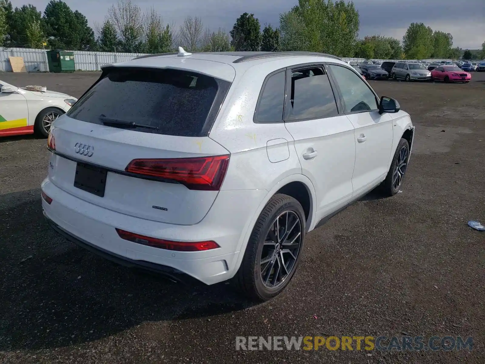 4 Photograph of a damaged car WA1EAAFY3M2082204 AUDI Q5 2021