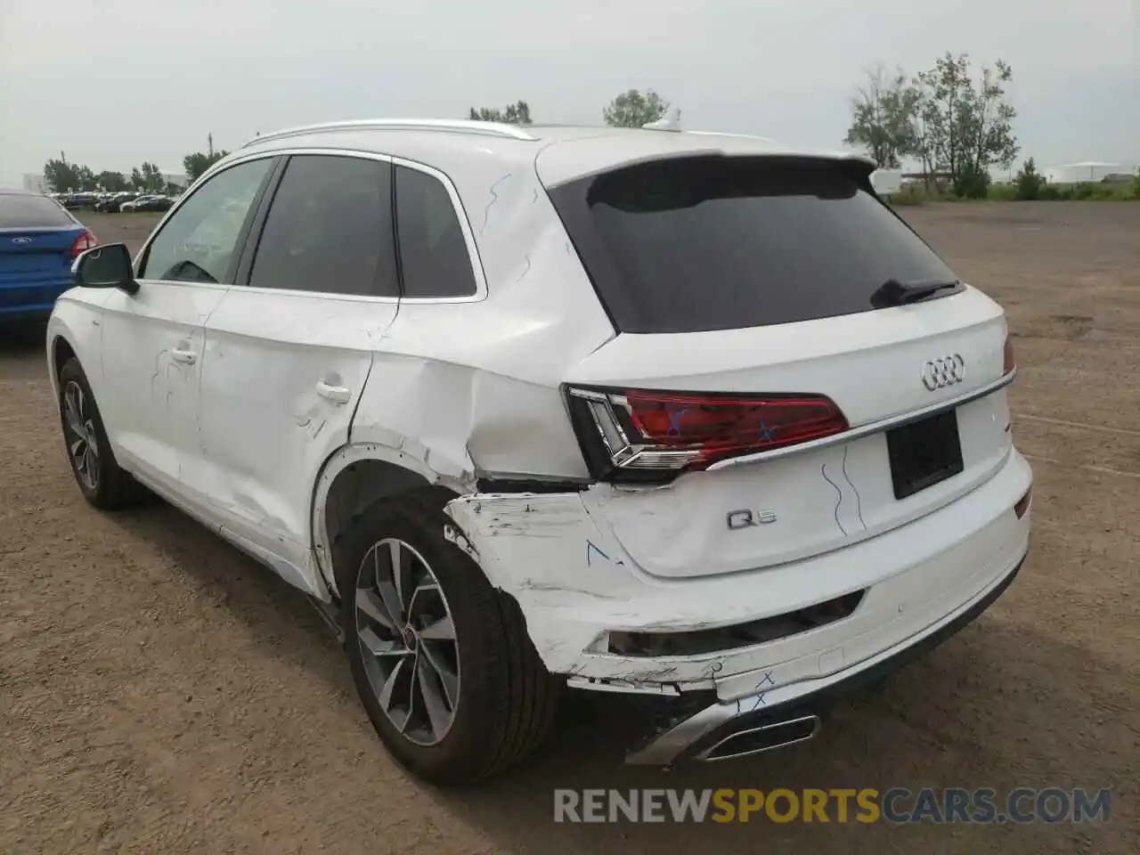 3 Photograph of a damaged car WA1EAAFY5M2094449 AUDI Q5 2021