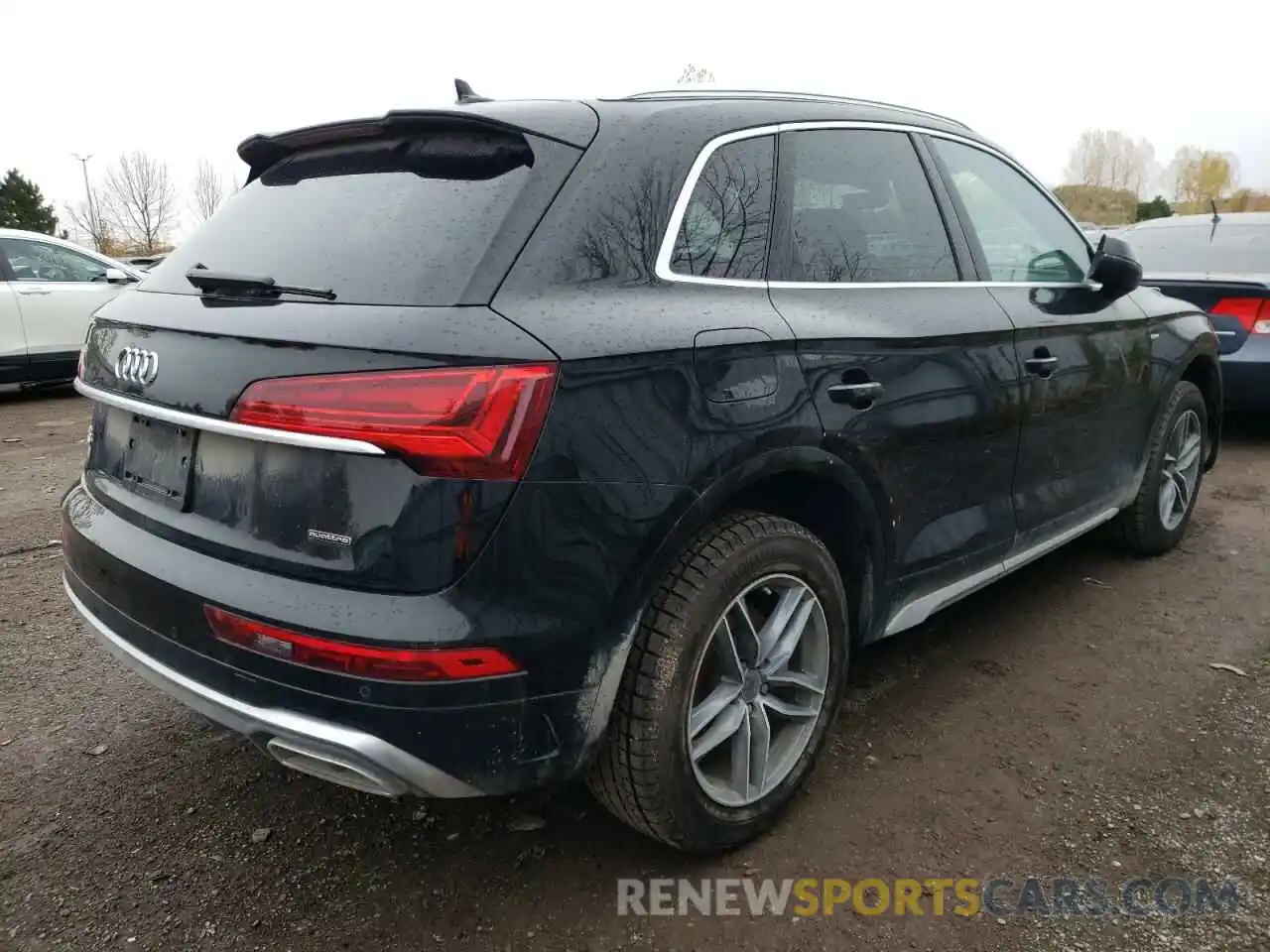 4 Photograph of a damaged car WA1EAAFY9M2026686 AUDI Q5 2021