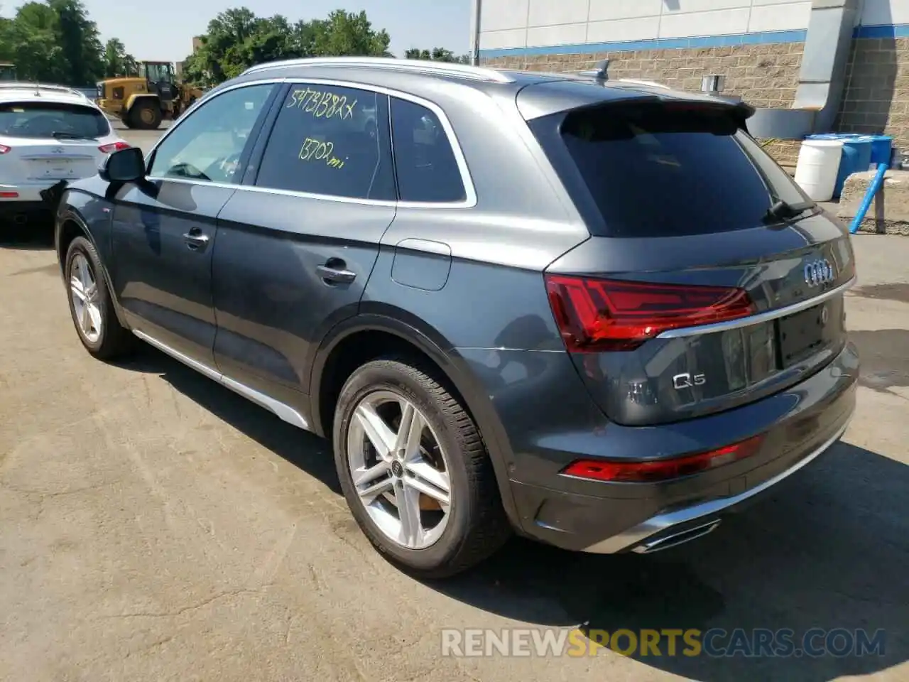 3 Фотография поврежденного автомобиля WA1F2AFY2M2009097 AUDI Q5 2021