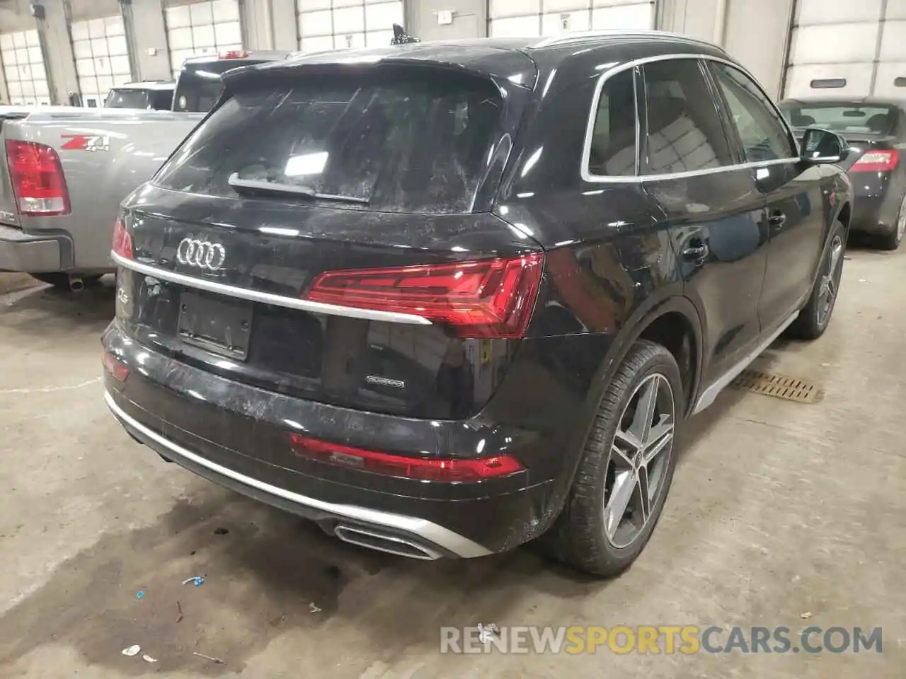 4 Фотография поврежденного автомобиля WA1F2AFY4M2045017 AUDI Q5 2021