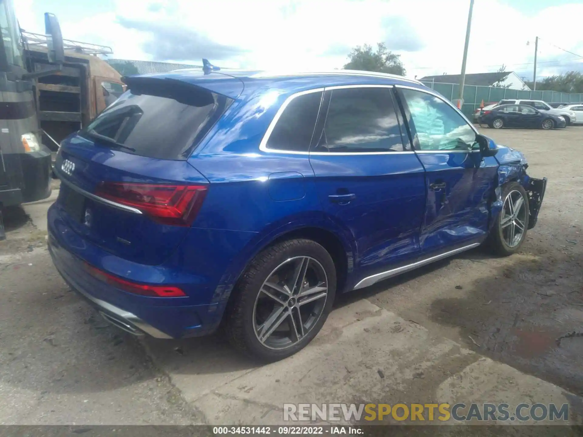 4 Фотография поврежденного автомобиля WA1F2AFYXM2083092 AUDI Q5 2021