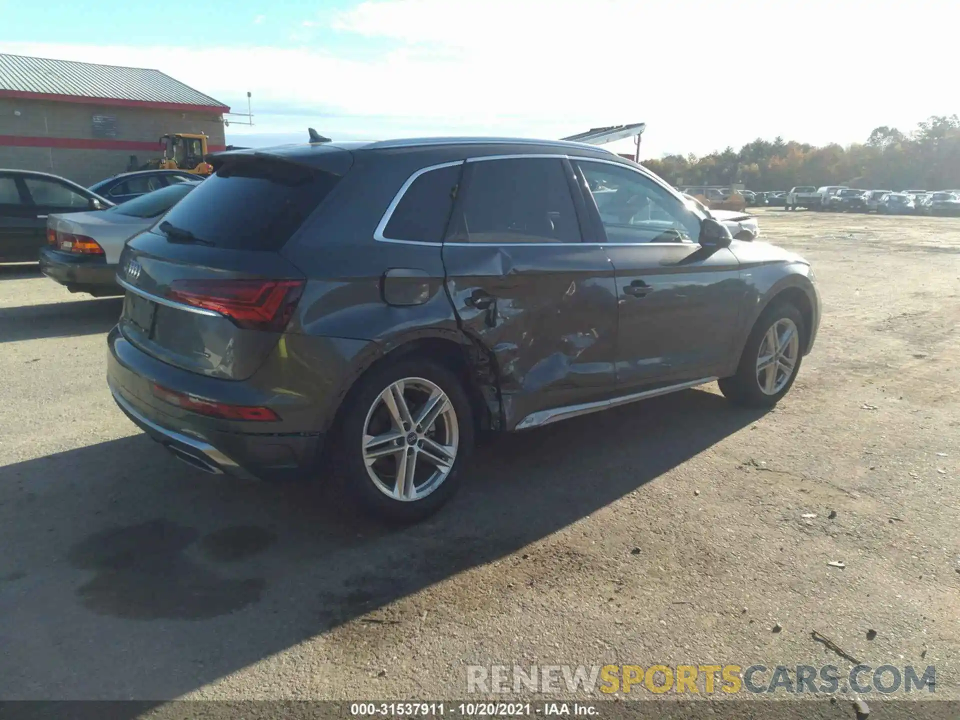 4 Photograph of a damaged car WA1G2AFY0M2048551 AUDI Q5 2021