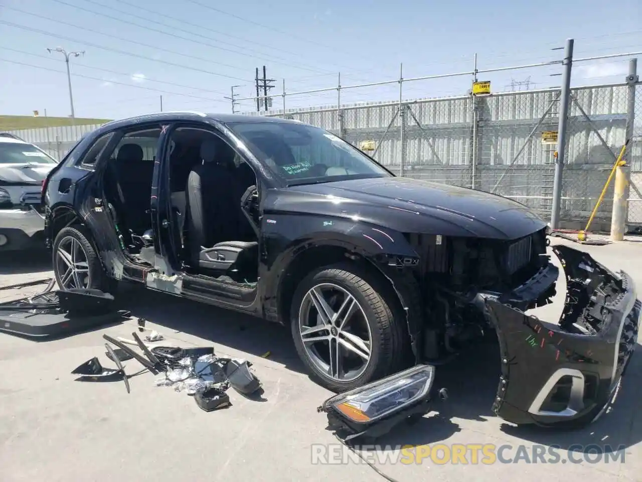 1 Photograph of a damaged car WA1G2AFY4M2007131 AUDI Q5 2021