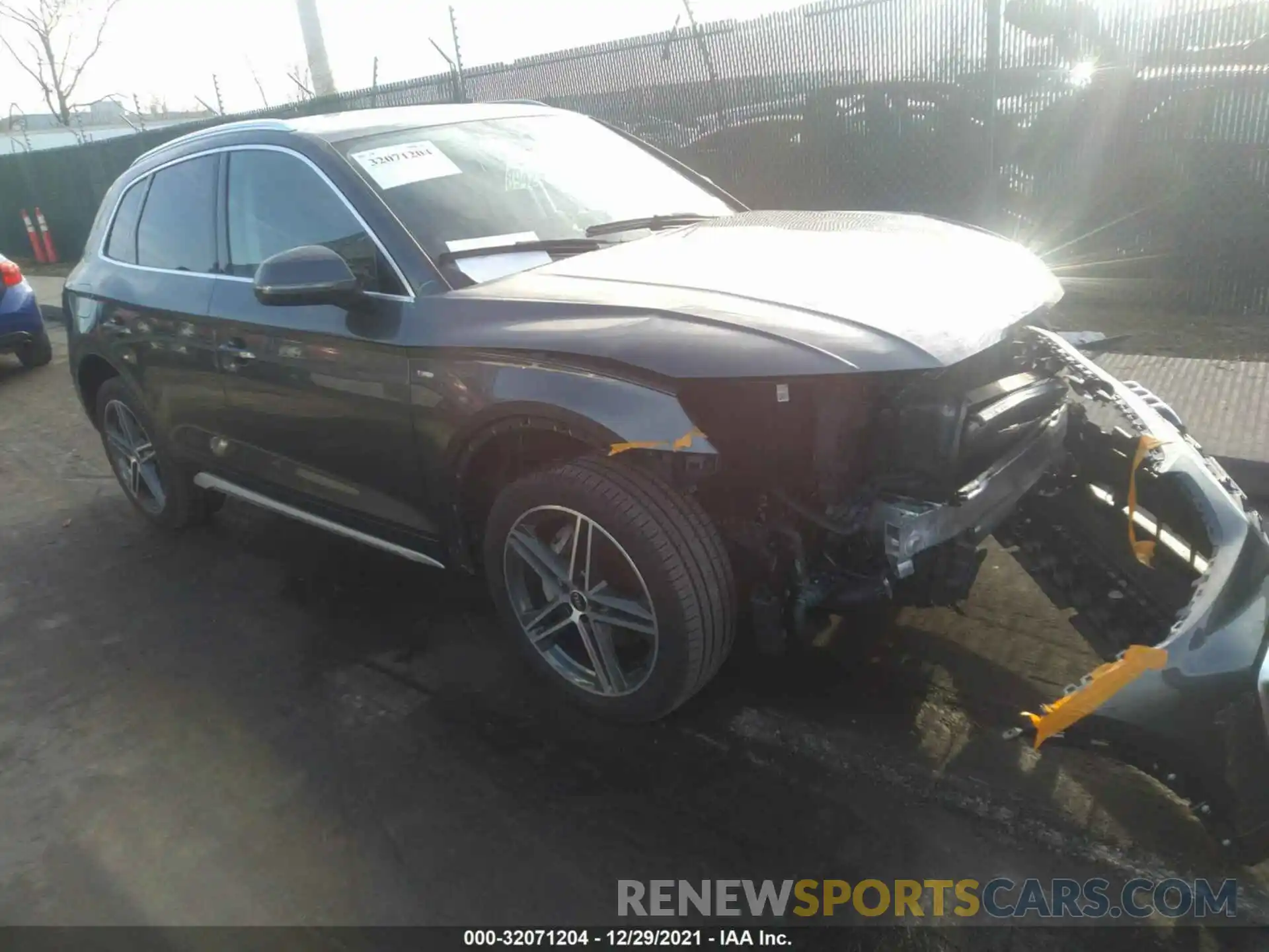 1 Photograph of a damaged car WA1G2AFY8M2022019 AUDI Q5 2021