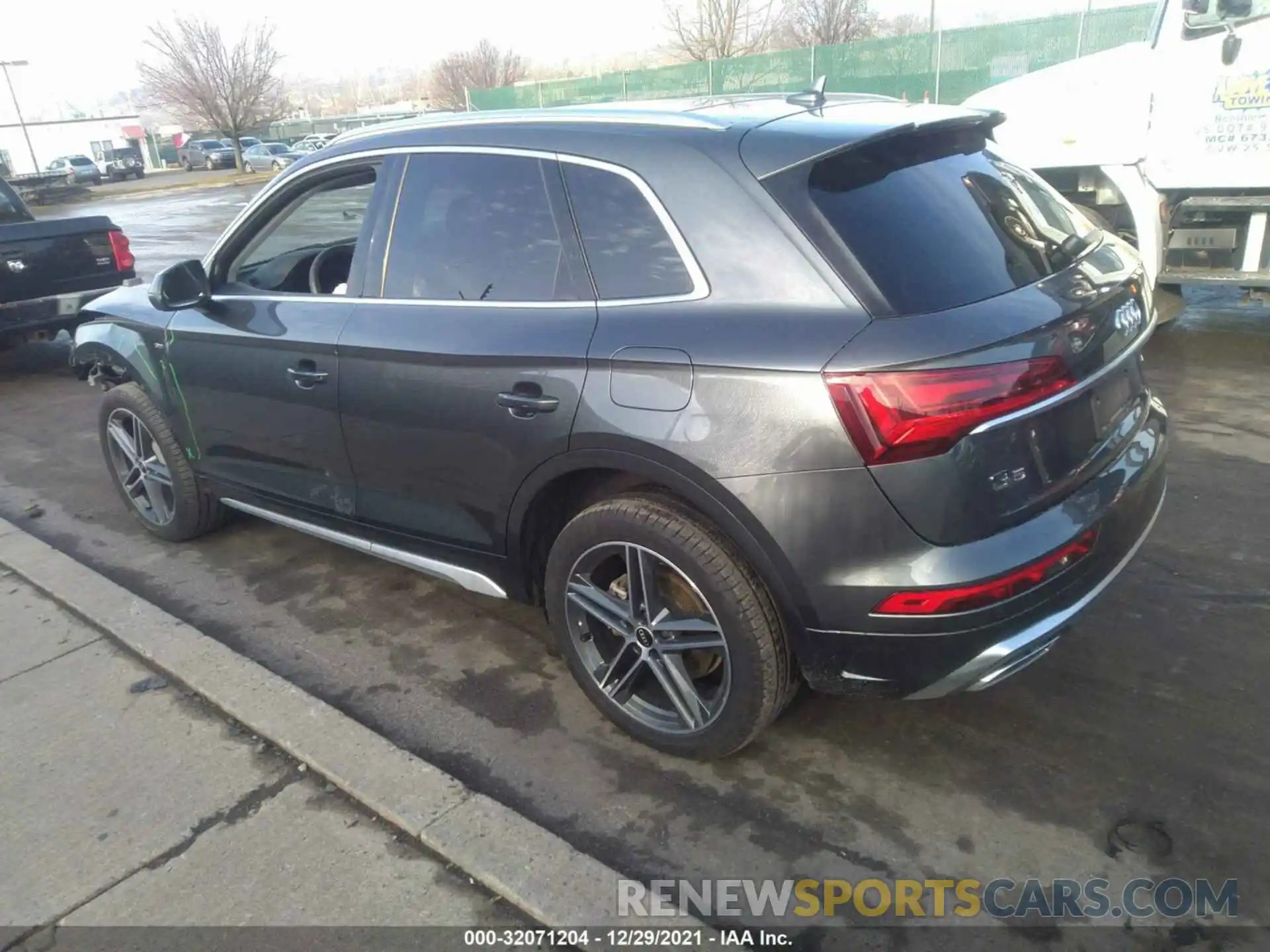 3 Фотография поврежденного автомобиля WA1G2AFY8M2022019 AUDI Q5 2021