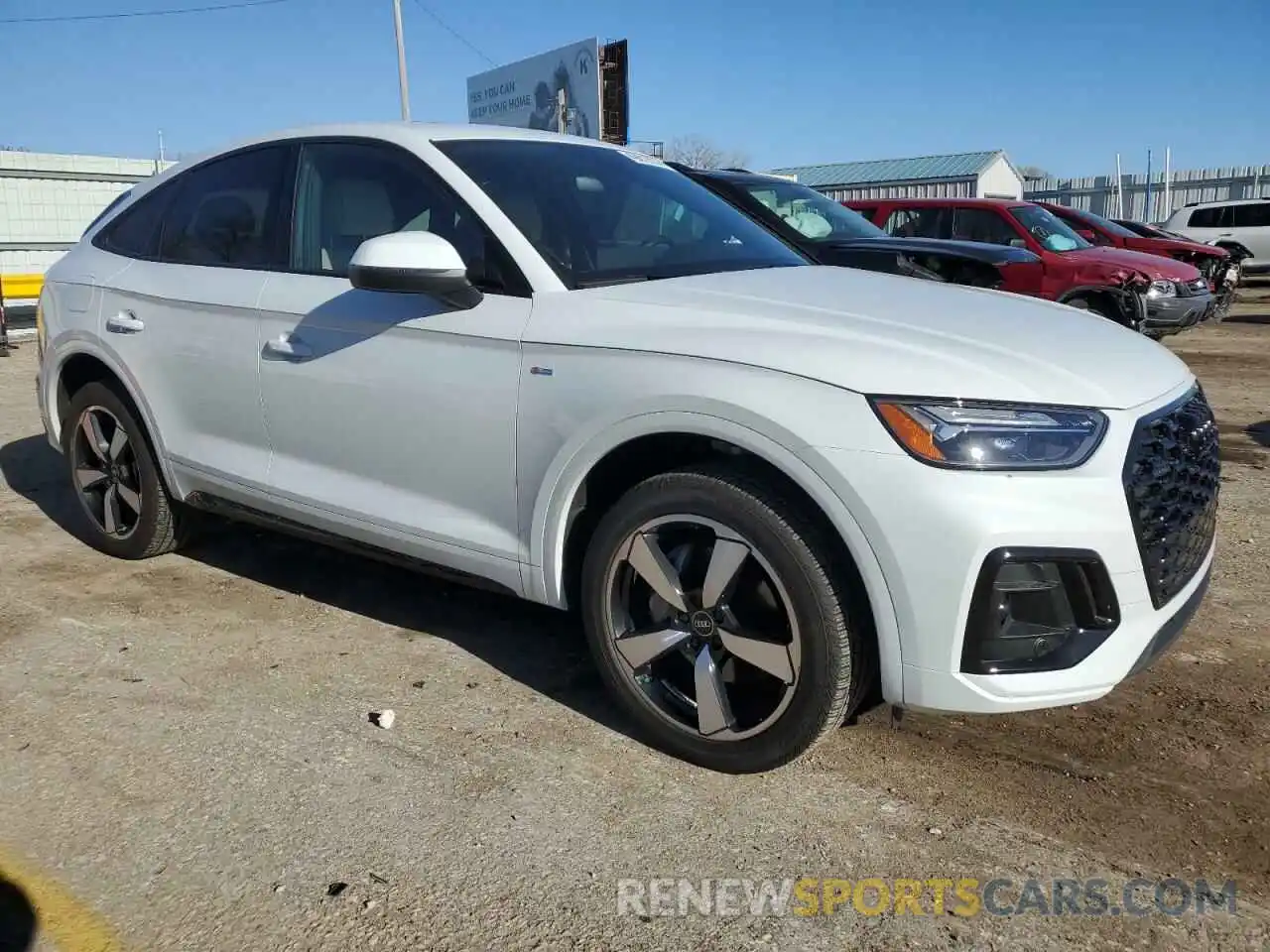 4 Photograph of a damaged car WA15AAFY0N2069623 AUDI Q5 2022