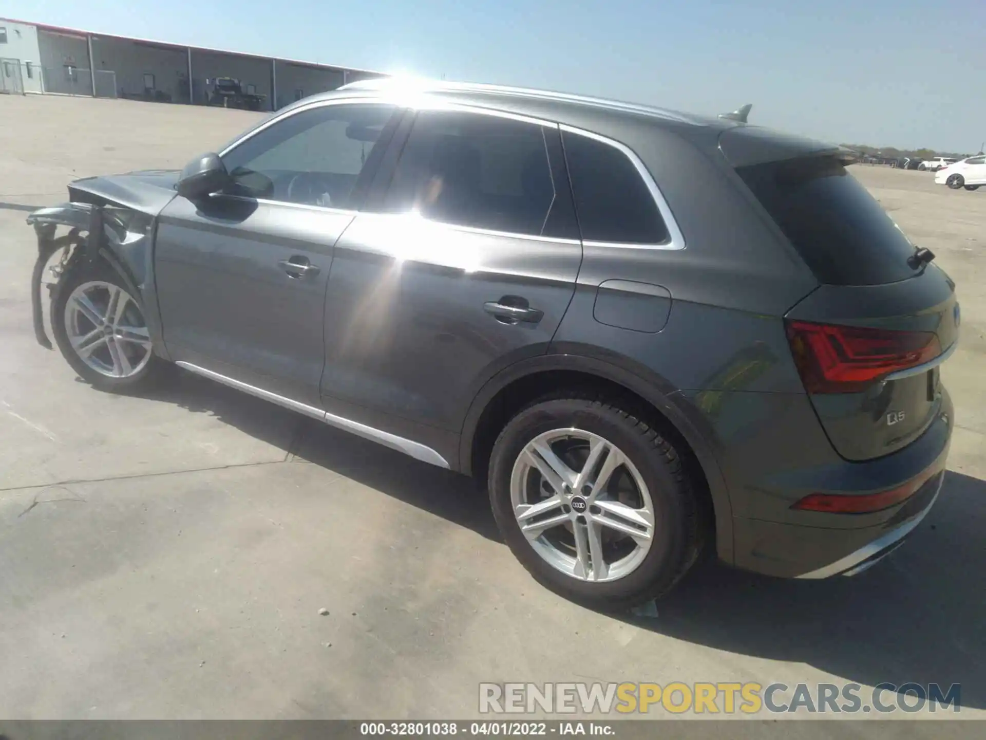 3 Photograph of a damaged car WA1E2AFY5N2017272 AUDI Q5 2022