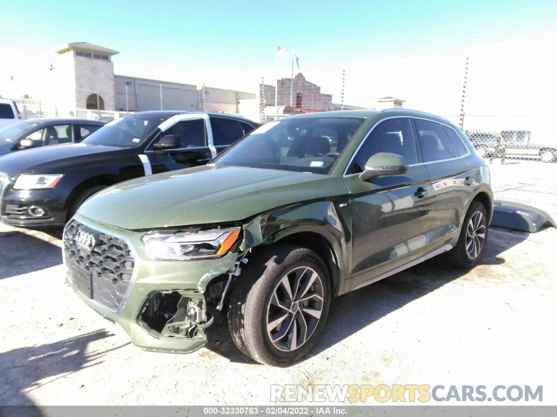 2 Photograph of a damaged car WA1EAAFY0N2008921 AUDI Q5 2022