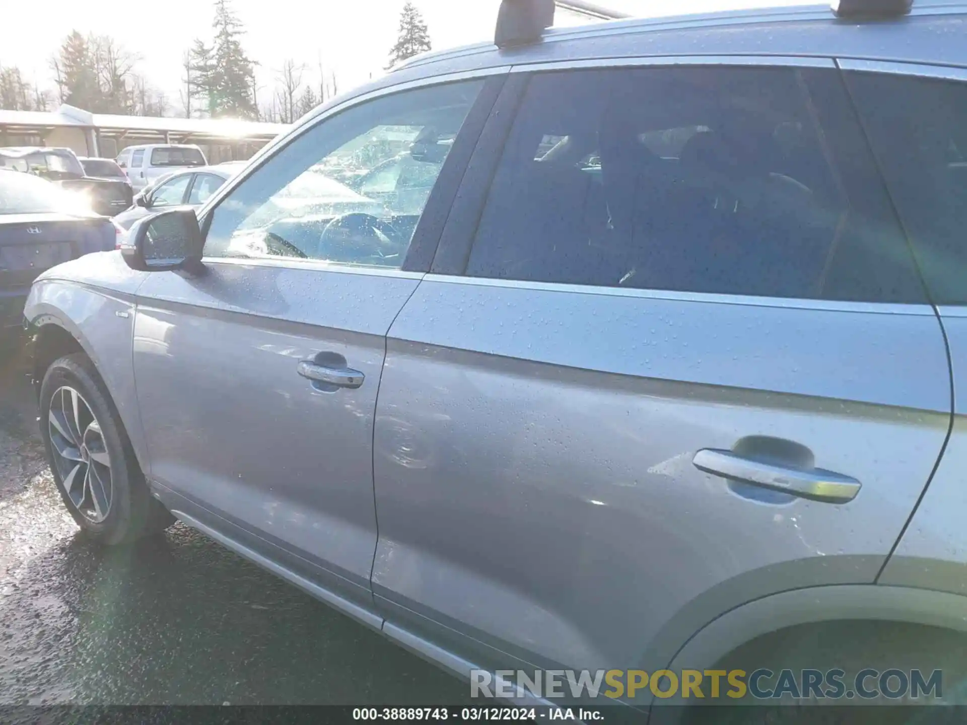 15 Photograph of a damaged car WA1EAAFY0N2015822 AUDI Q5 2022