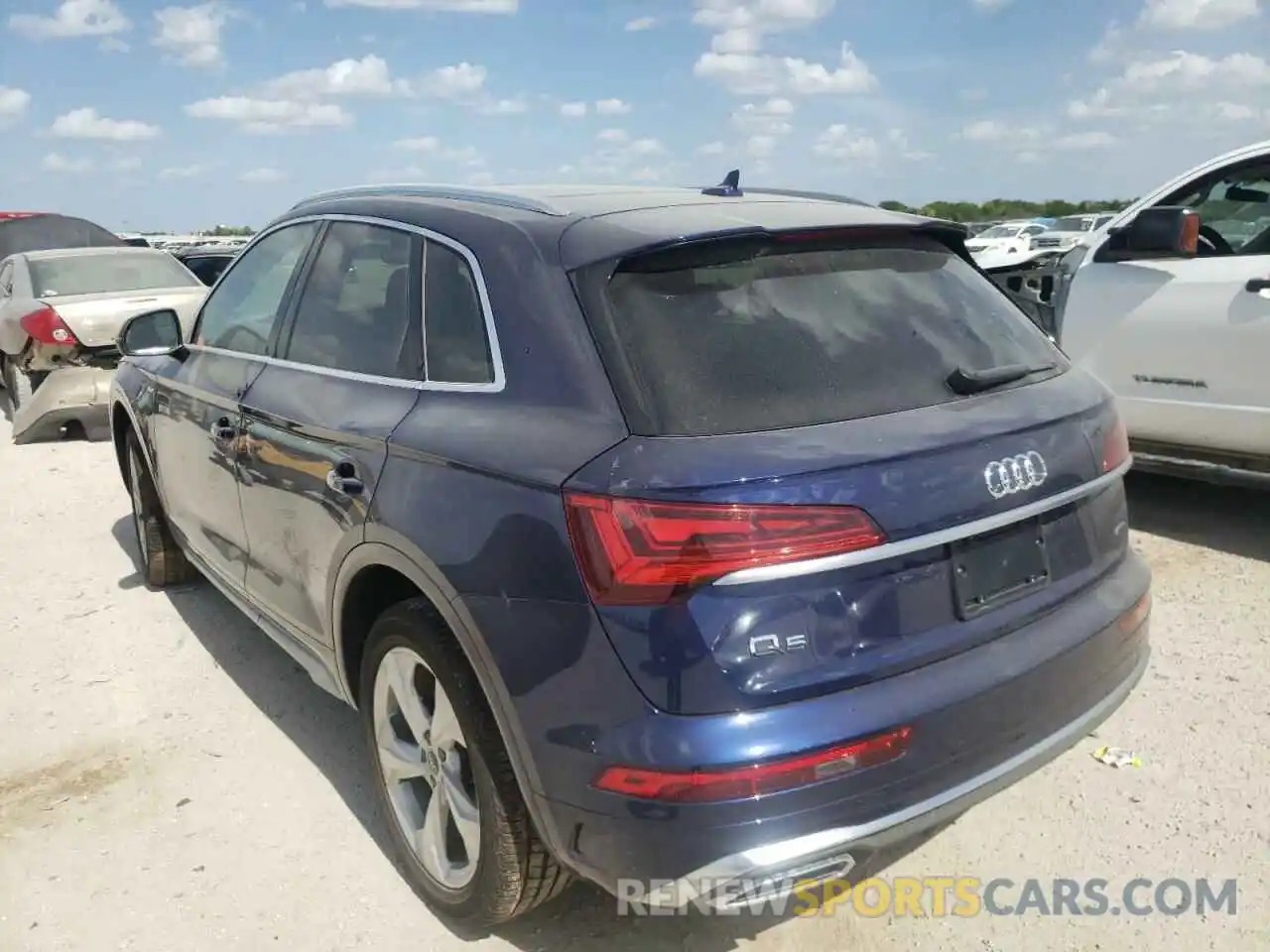 3 Photograph of a damaged car WA1EAAFY0N2071419 AUDI Q5 2022