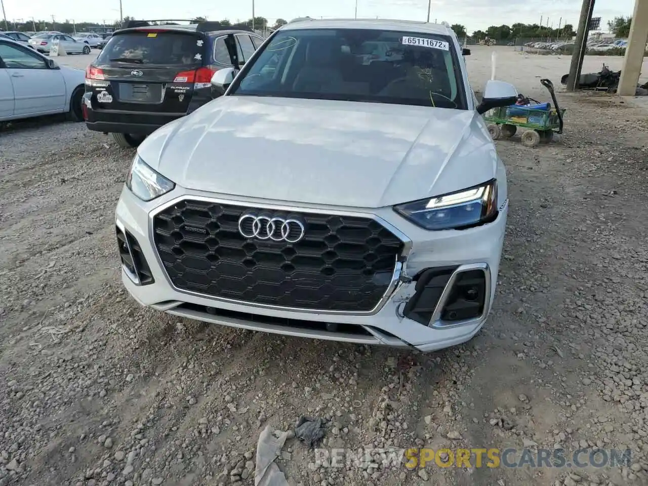 9 Photograph of a damaged car WA1EAAFY0N2140089 AUDI Q5 2022