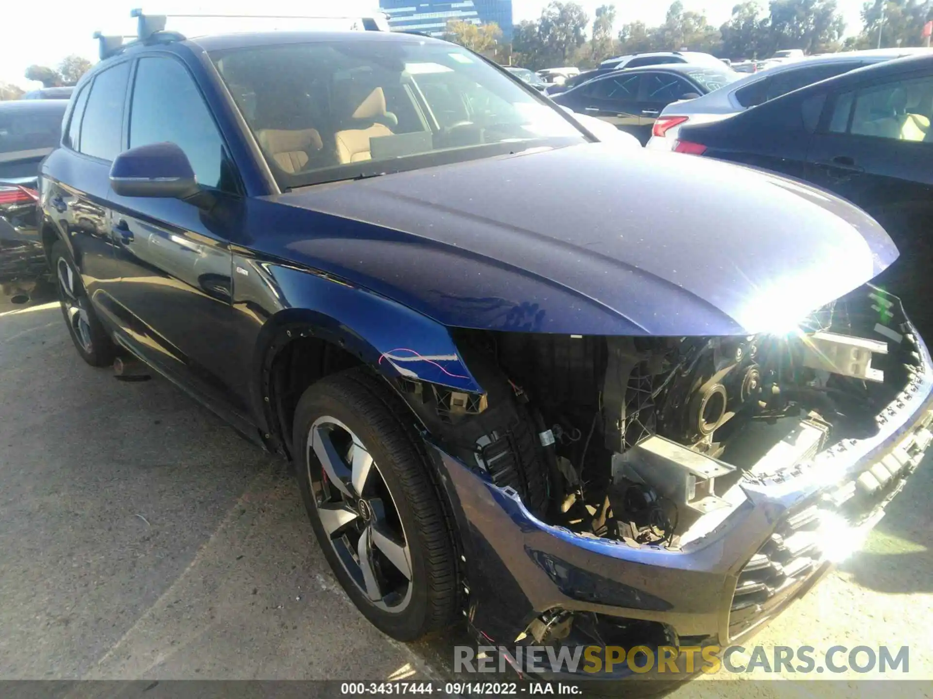 1 Photograph of a damaged car WA1EAAFY1N2042706 AUDI Q5 2022