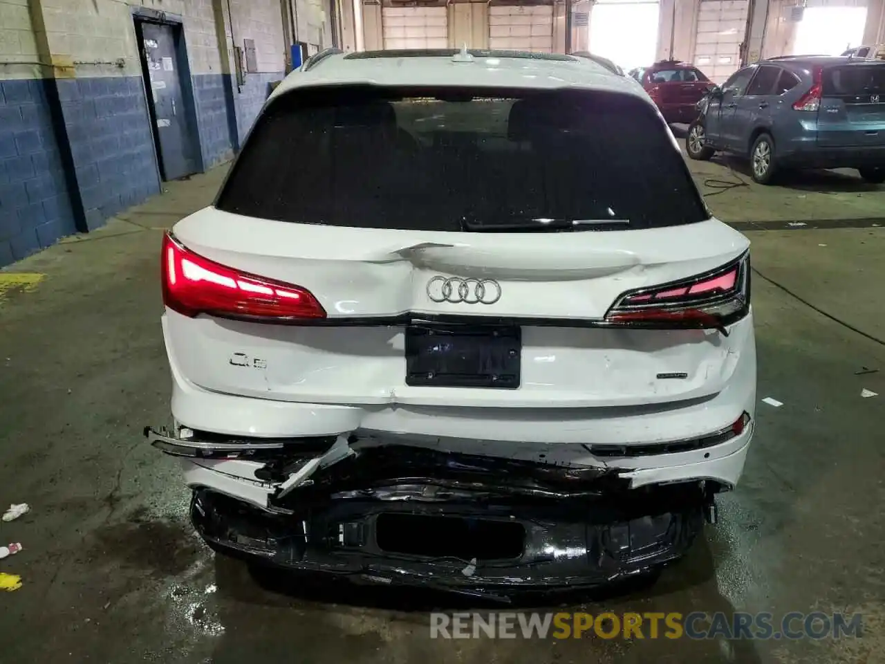 6 Photograph of a damaged car WA1EAAFY3N2072404 AUDI Q5 2022