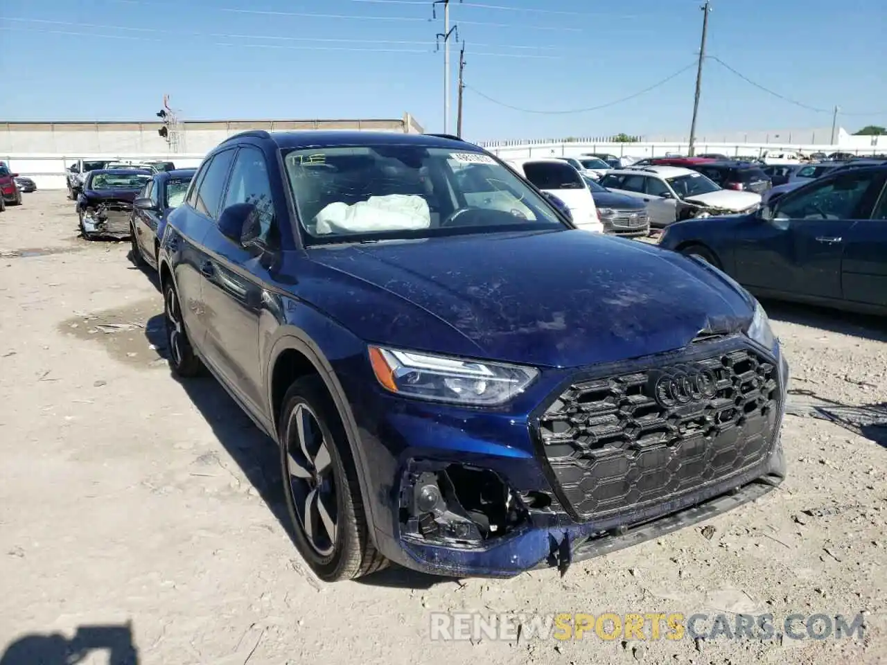 1 Photograph of a damaged car WA1EAAFY3N2077960 AUDI Q5 2022