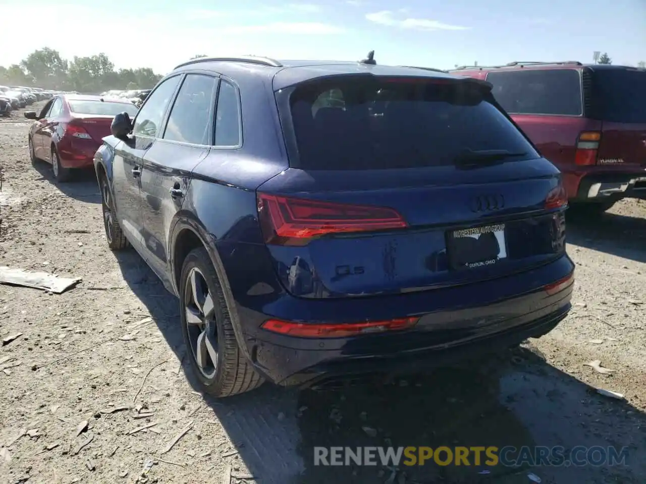 3 Photograph of a damaged car WA1EAAFY3N2077960 AUDI Q5 2022