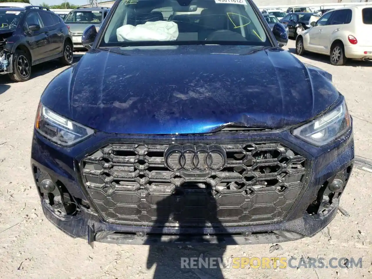 9 Photograph of a damaged car WA1EAAFY3N2077960 AUDI Q5 2022