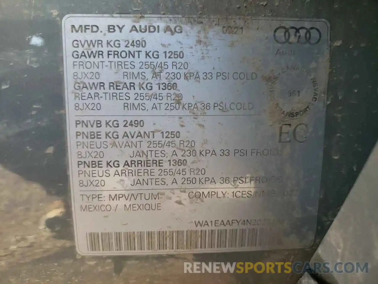 10 Photograph of a damaged car WA1EAAFY4N2022496 AUDI Q5 2022