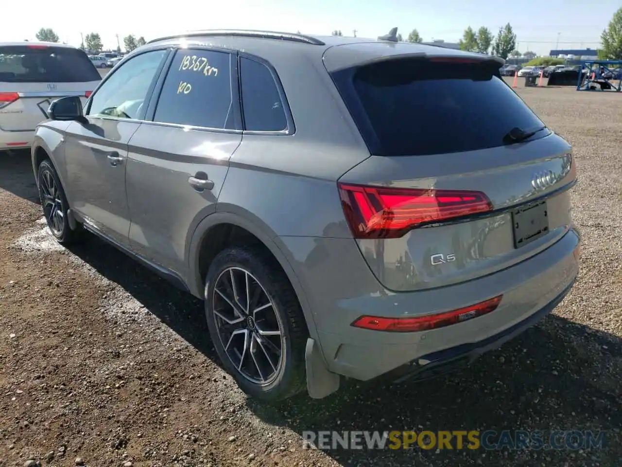 3 Photograph of a damaged car WA1EAAFY4N2022496 AUDI Q5 2022