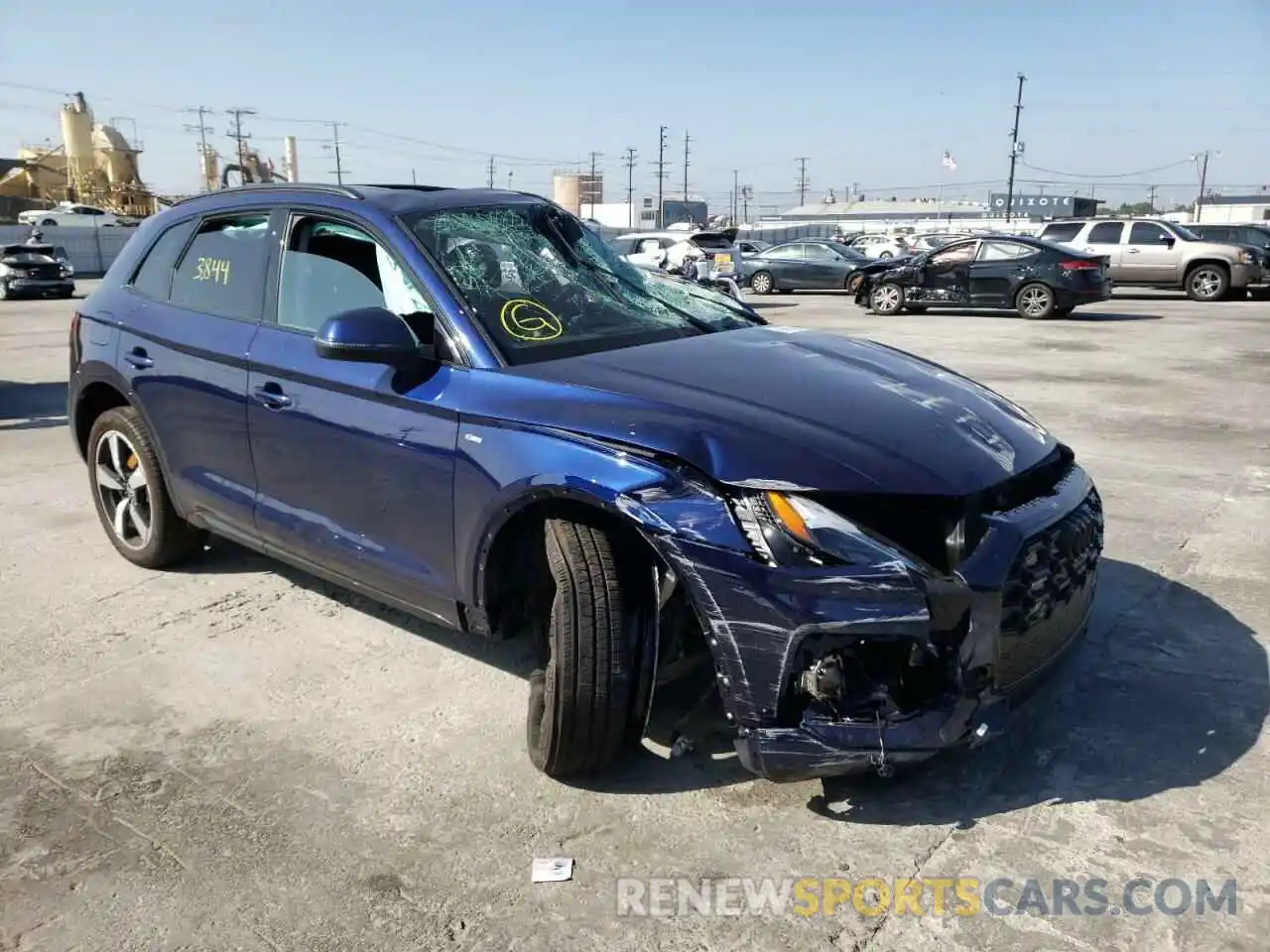 1 Photograph of a damaged car WA1EAAFY4N2043591 AUDI Q5 2022