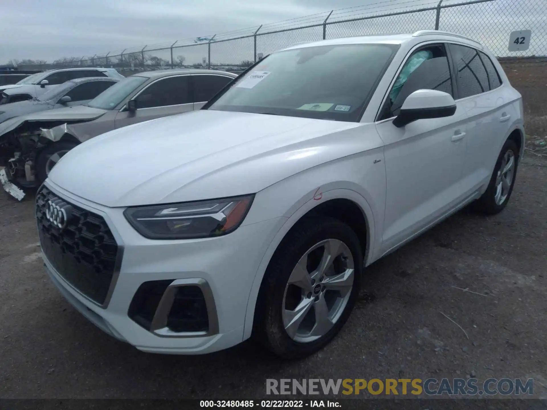 2 Photograph of a damaged car WA1EAAFY5N2008395 AUDI Q5 2022