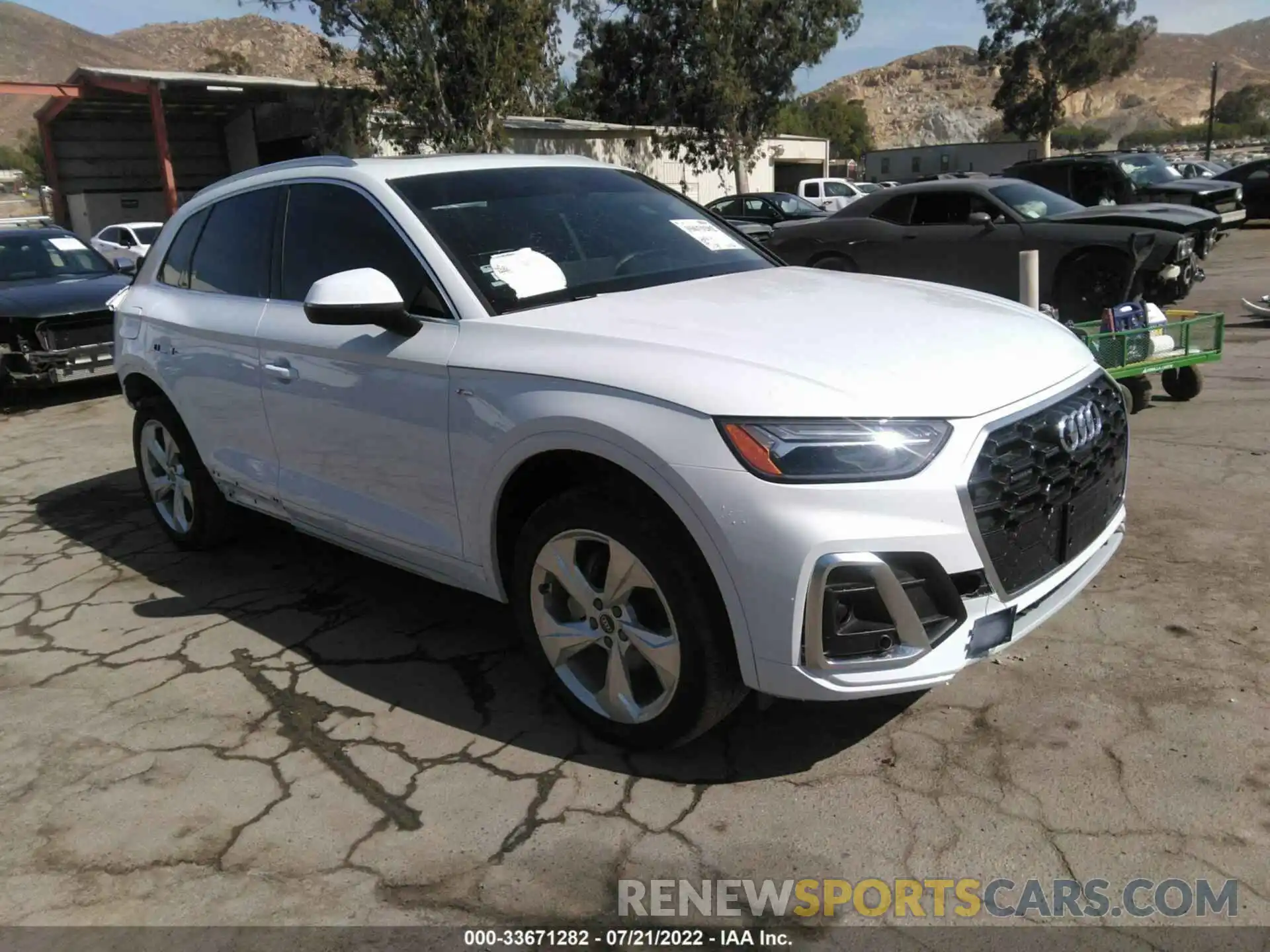 1 Photograph of a damaged car WA1EAAFY5N2097336 AUDI Q5 2022