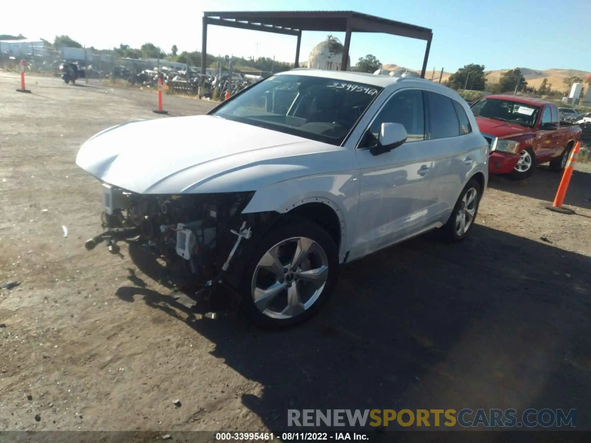 2 Photograph of a damaged car WA1EAAFY6N2046055 AUDI Q5 2022