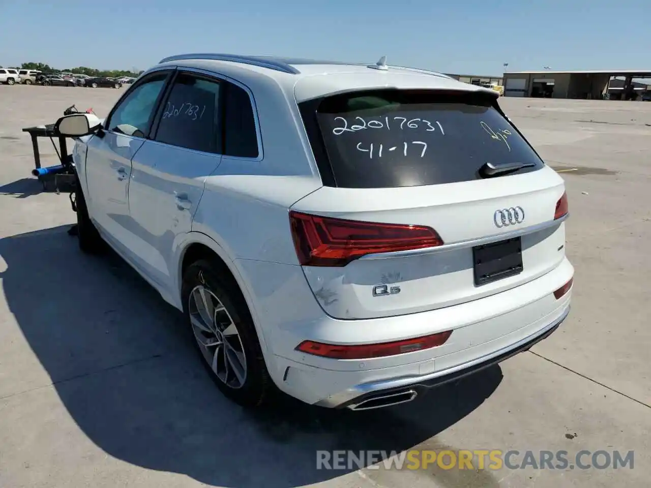 3 Фотография поврежденного автомобиля WA1EAAFY6N2092856 AUDI Q5 2022