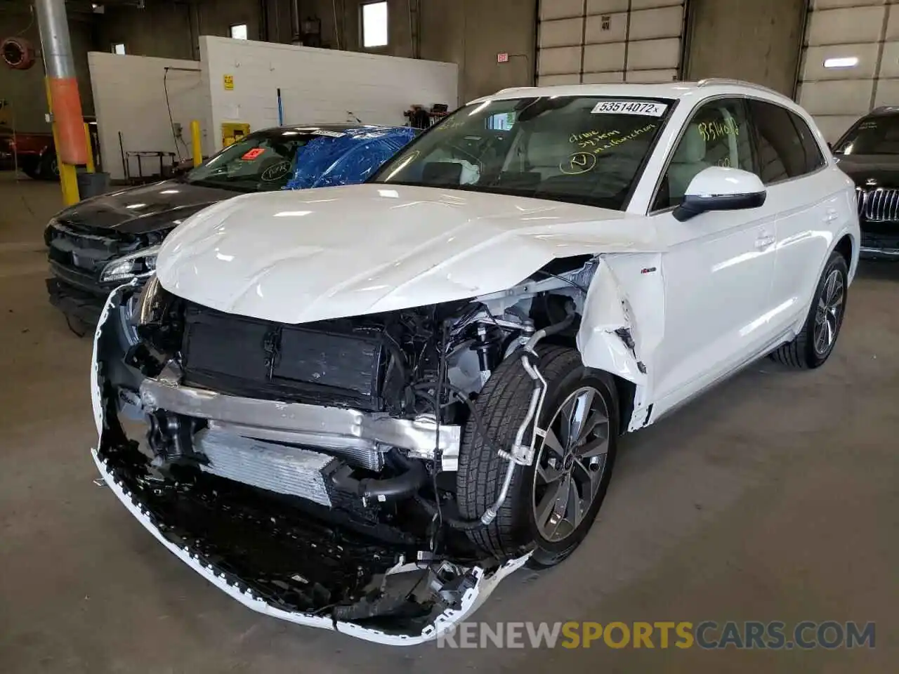 2 Photograph of a damaged car WA1EAAFY6N2107341 AUDI Q5 2022