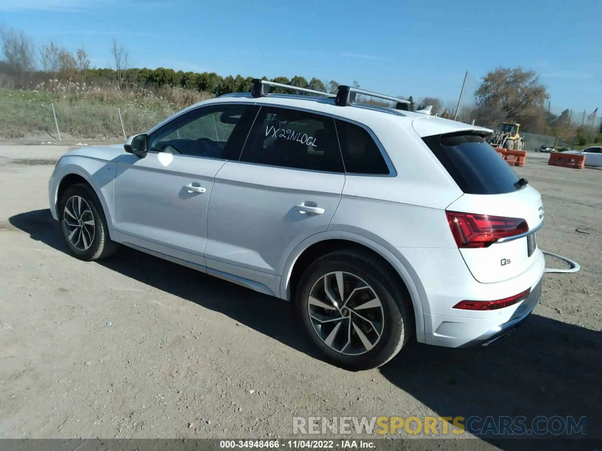 3 Photograph of a damaged car WA1EAAFY6N2111115 AUDI Q5 2022