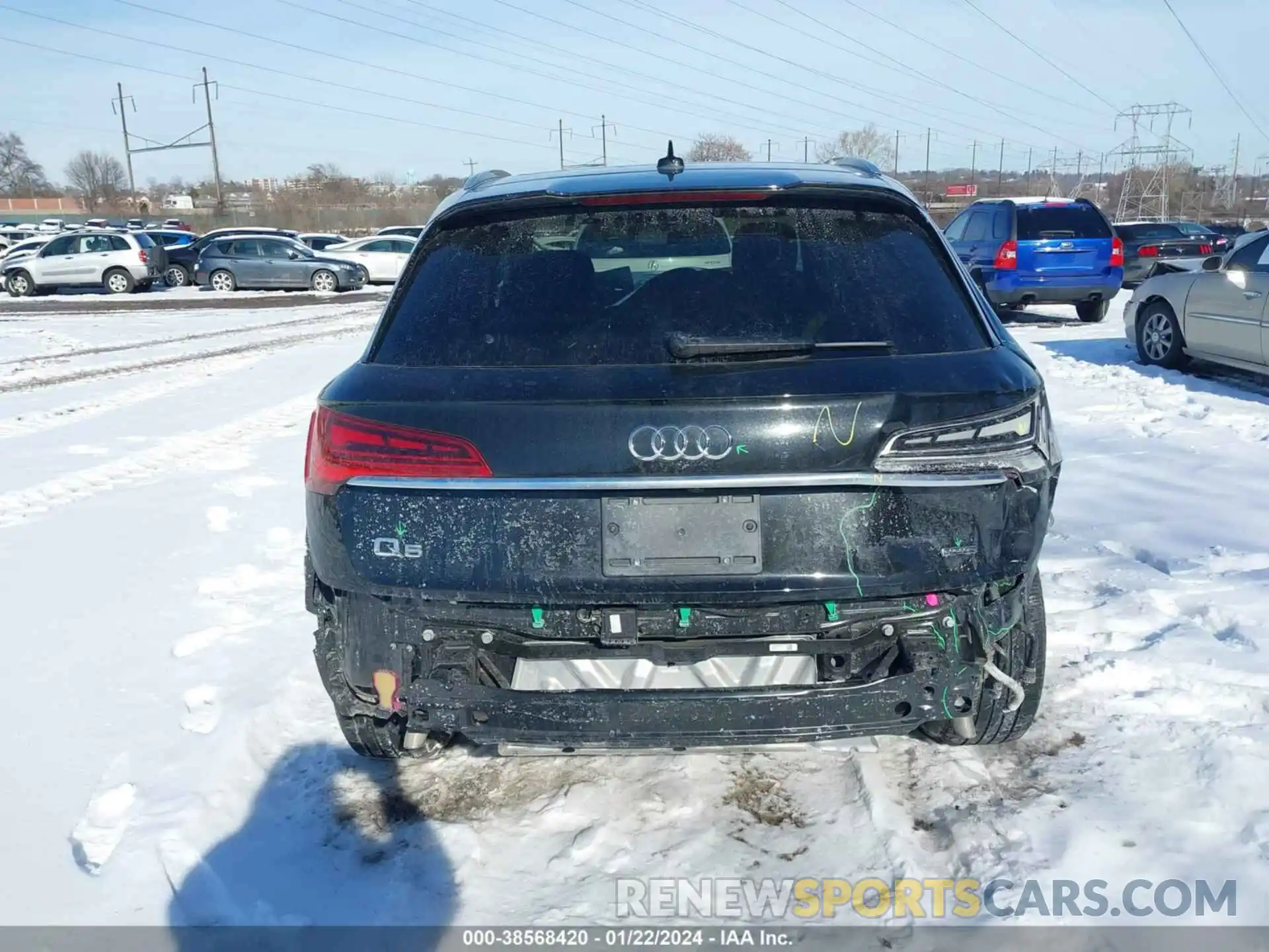 16 Photograph of a damaged car WA1EAAFY7N2054889 AUDI Q5 2022