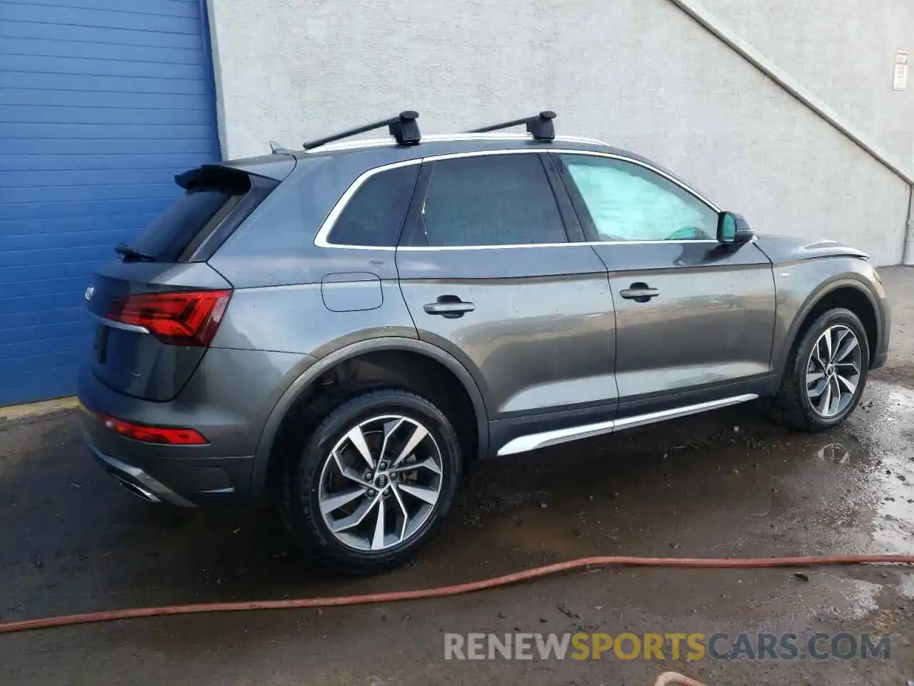 3 Photograph of a damaged car WA1EAAFY7N2069697 AUDI Q5 2022