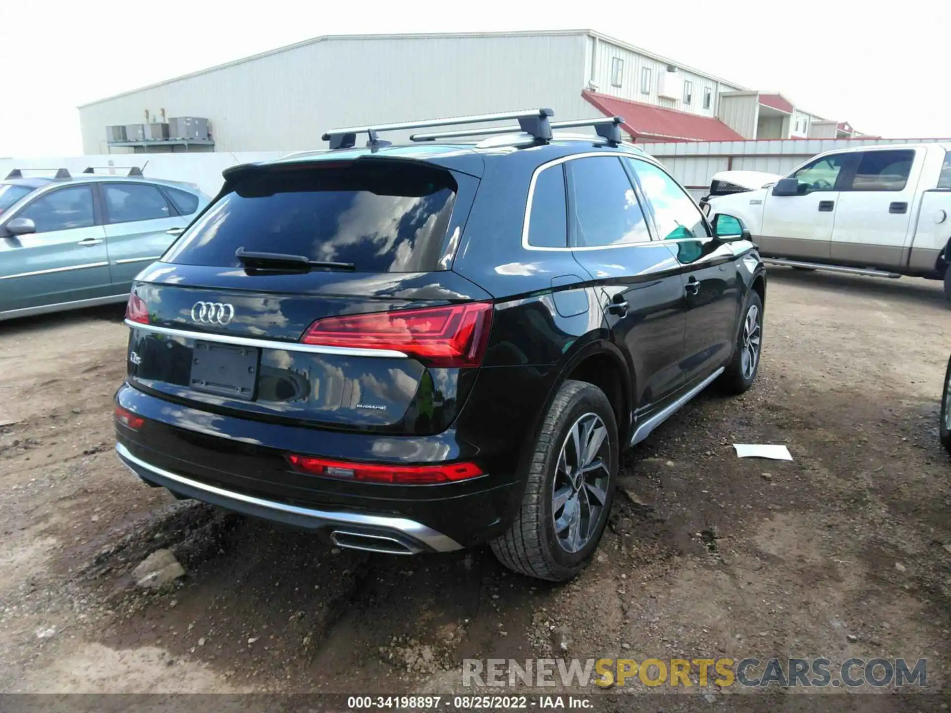 4 Photograph of a damaged car WA1EAAFY7N2070140 AUDI Q5 2022