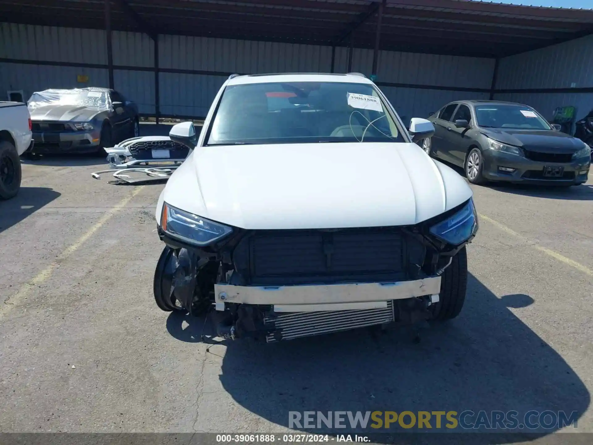 13 Photograph of a damaged car WA1EAAFY9N2122609 AUDI Q5 2022