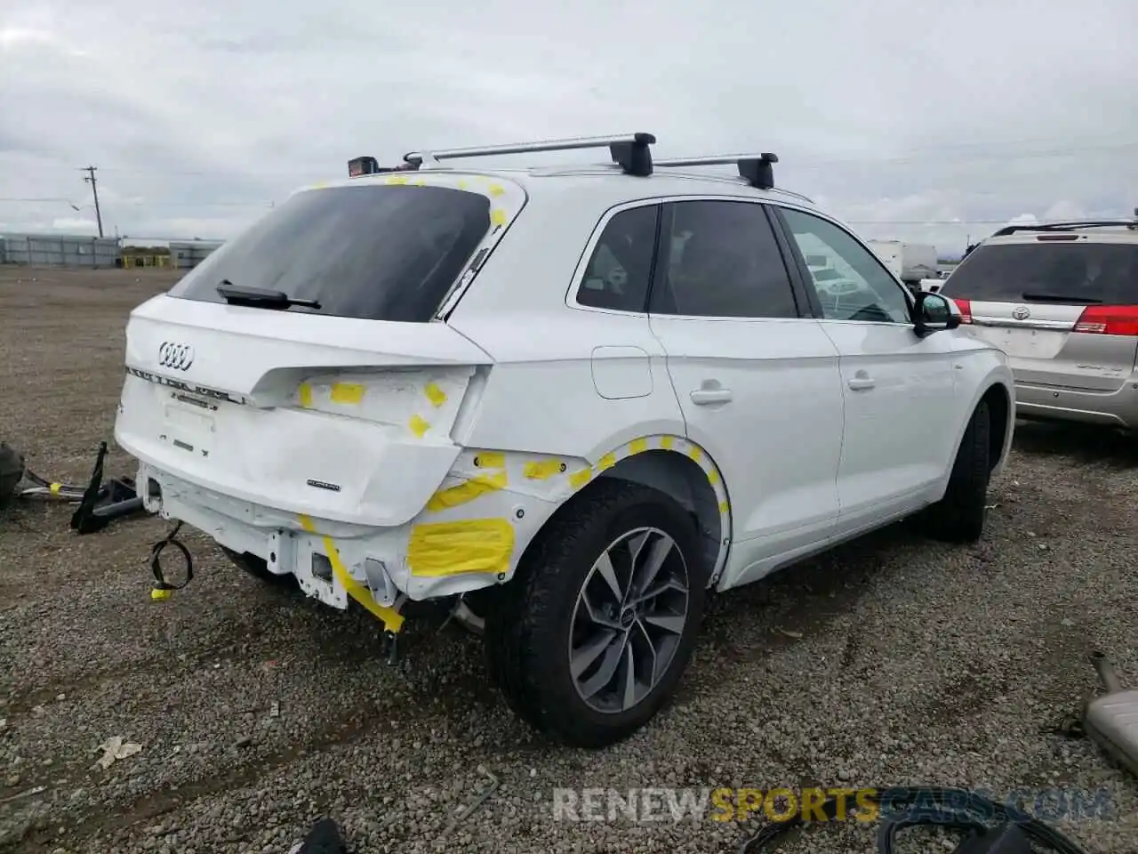 3 Фотография поврежденного автомобиля WA1EAAFYXN2113644 AUDI Q5 2022