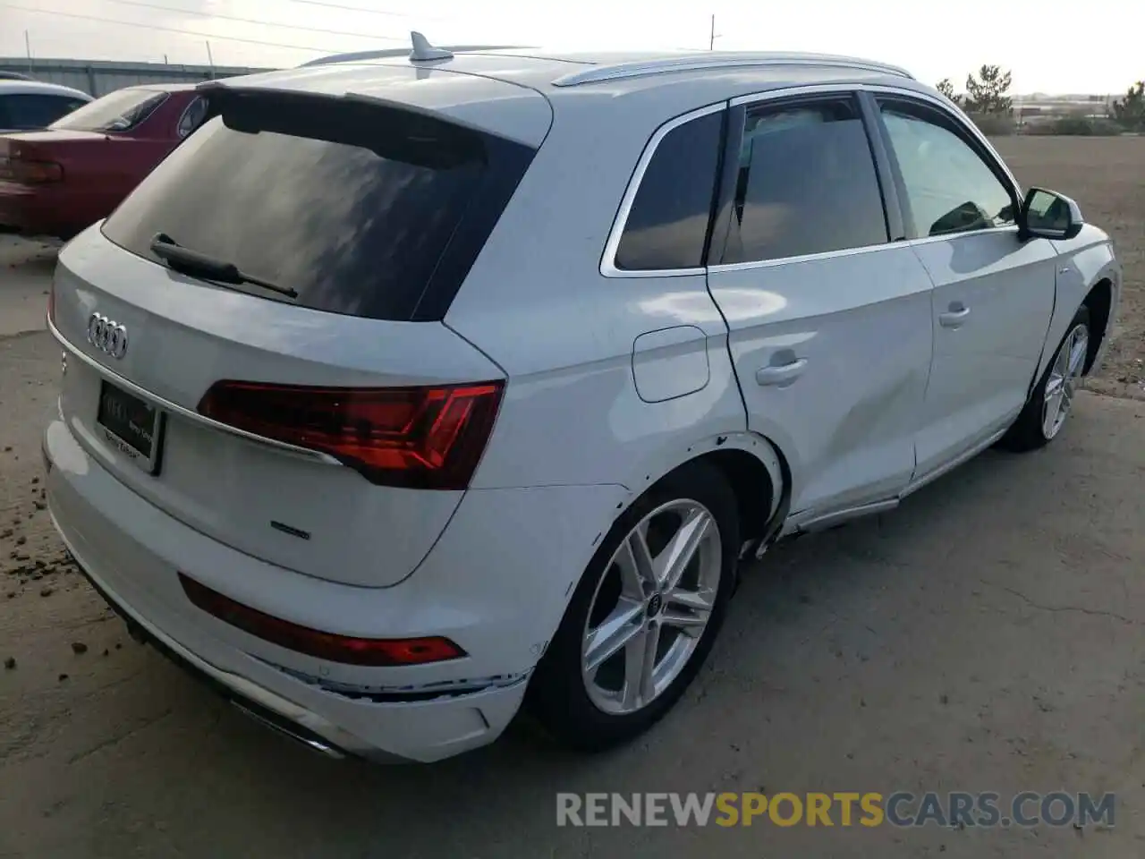 4 Photograph of a damaged car WA1F2AFY2N2071861 AUDI Q5 2022