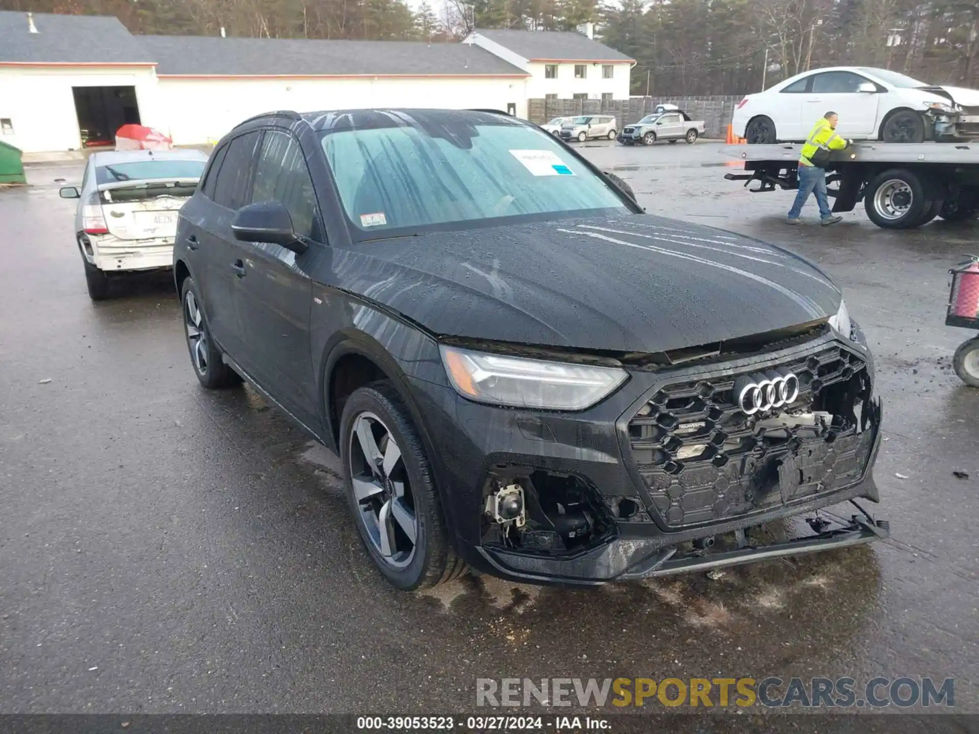 1 Photograph of a damaged car WA1FAAFY1N2110975 AUDI Q5 2022