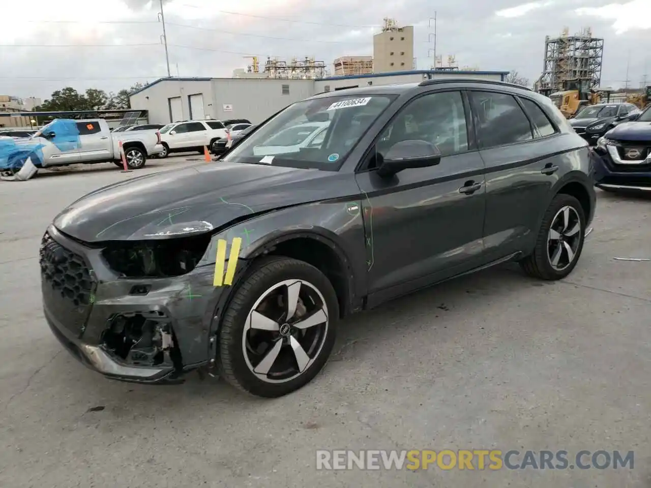 1 Photograph of a damaged car WA1FAAFY5N2043412 AUDI Q5 2022