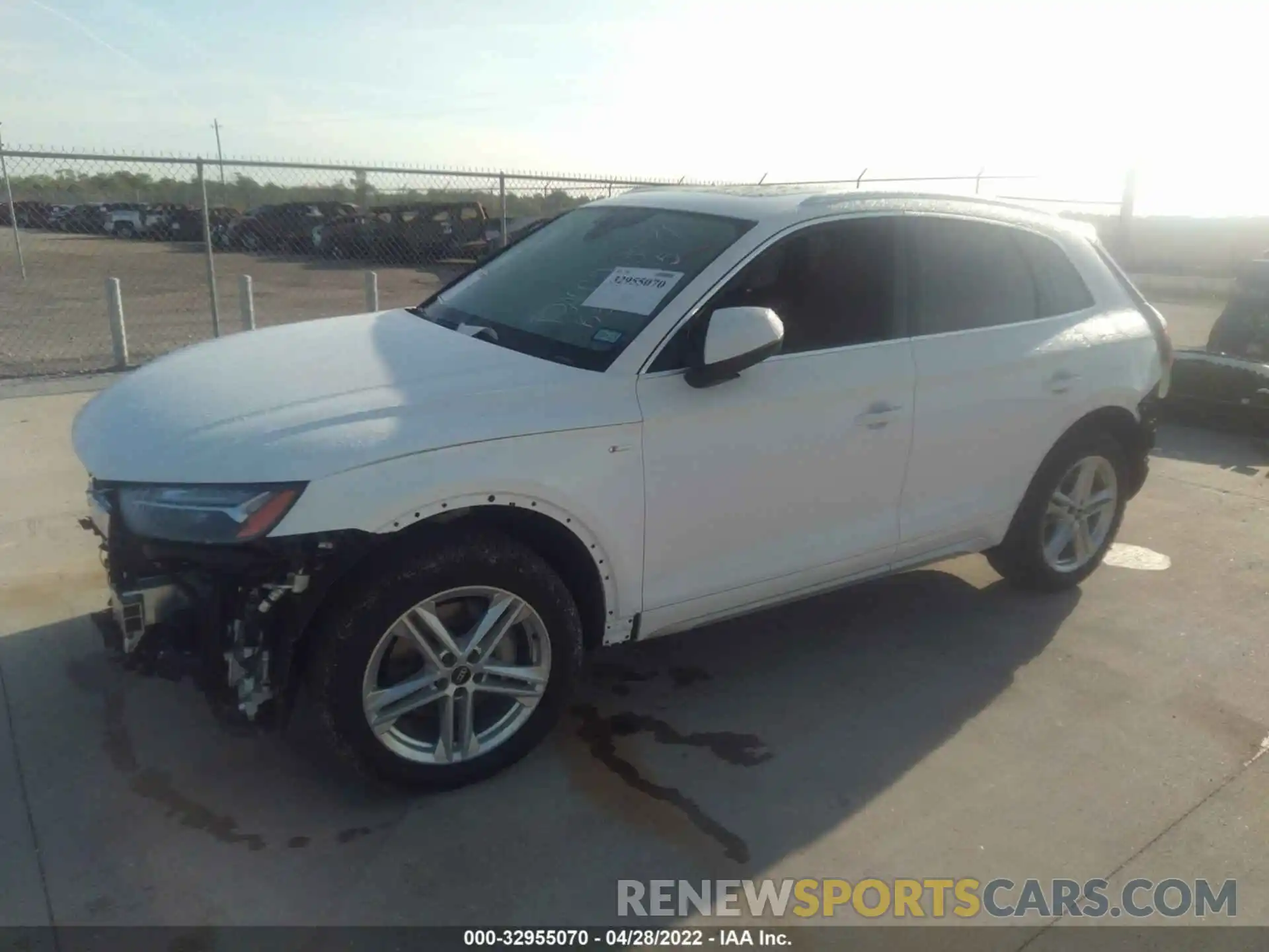 2 Photograph of a damaged car WA1G2AFY0N2004518 AUDI Q5 2022