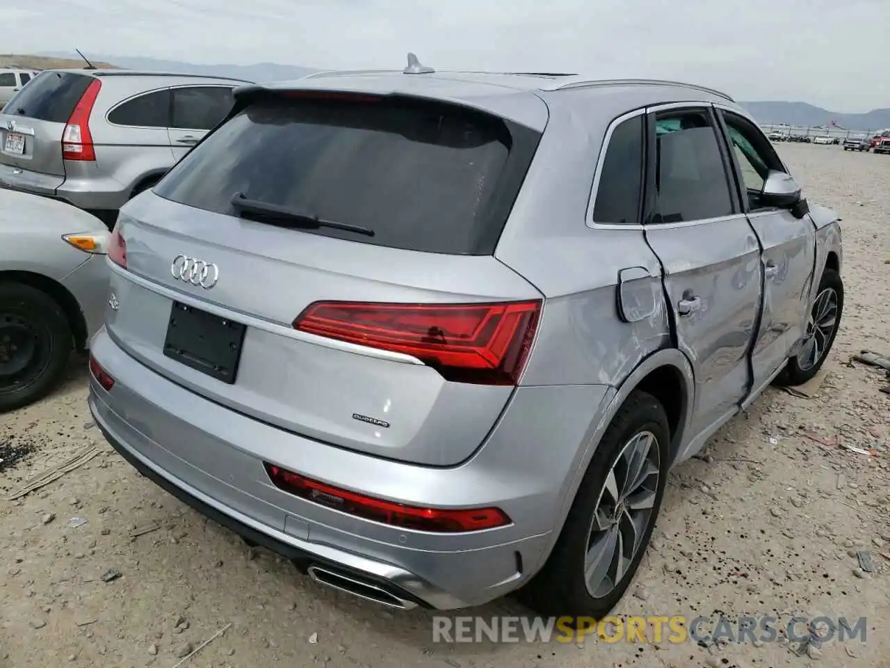 4 Photograph of a damaged car WA1GAAFY0N2050949 AUDI Q5 2022