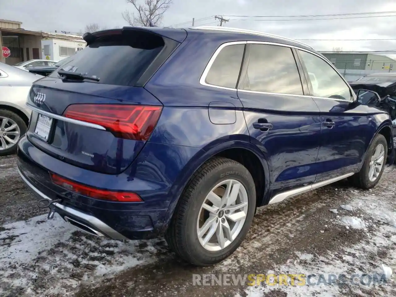 4 Photograph of a damaged car WA1GAAFY2N2034610 AUDI Q5 2022