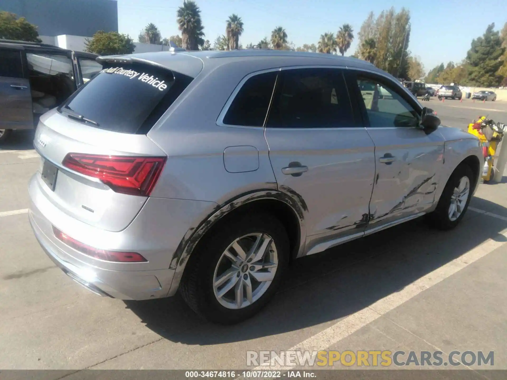 4 Photograph of a damaged car WA1GAAFY2N2058969 AUDI Q5 2022