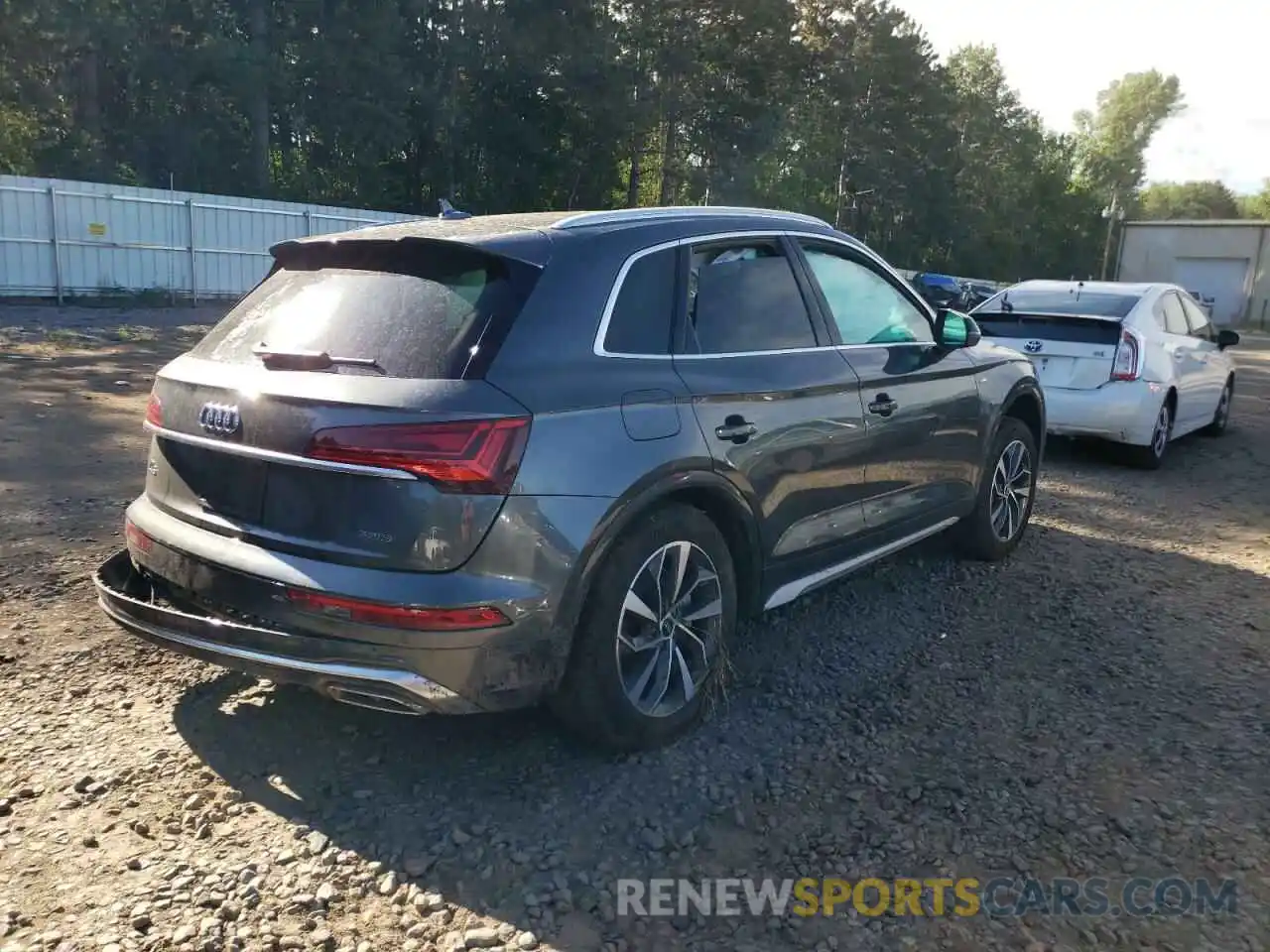 4 Photograph of a damaged car WA1GAAFY3N2055322 AUDI Q5 2022