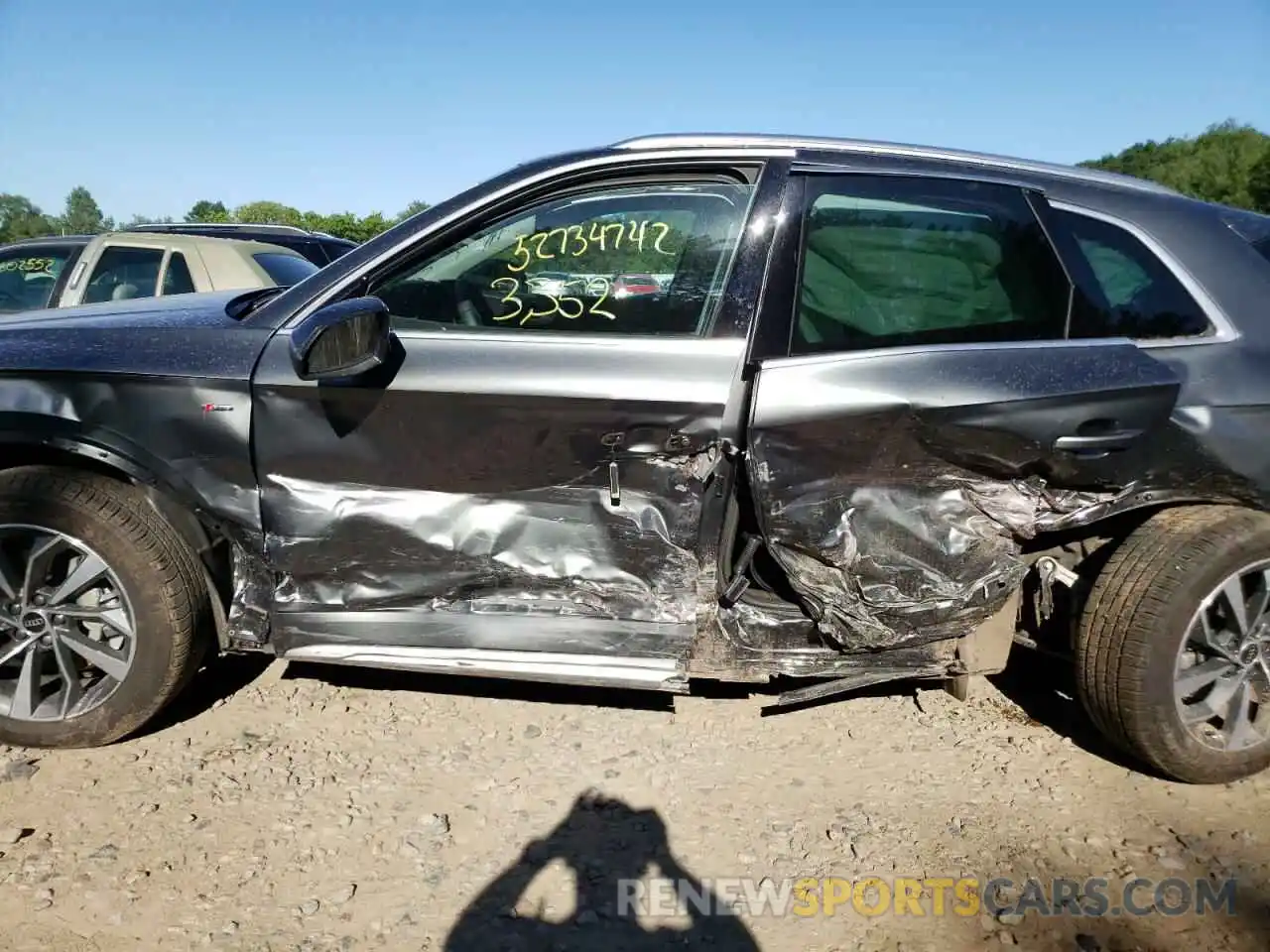 9 Photograph of a damaged car WA1GAAFY3N2055322 AUDI Q5 2022