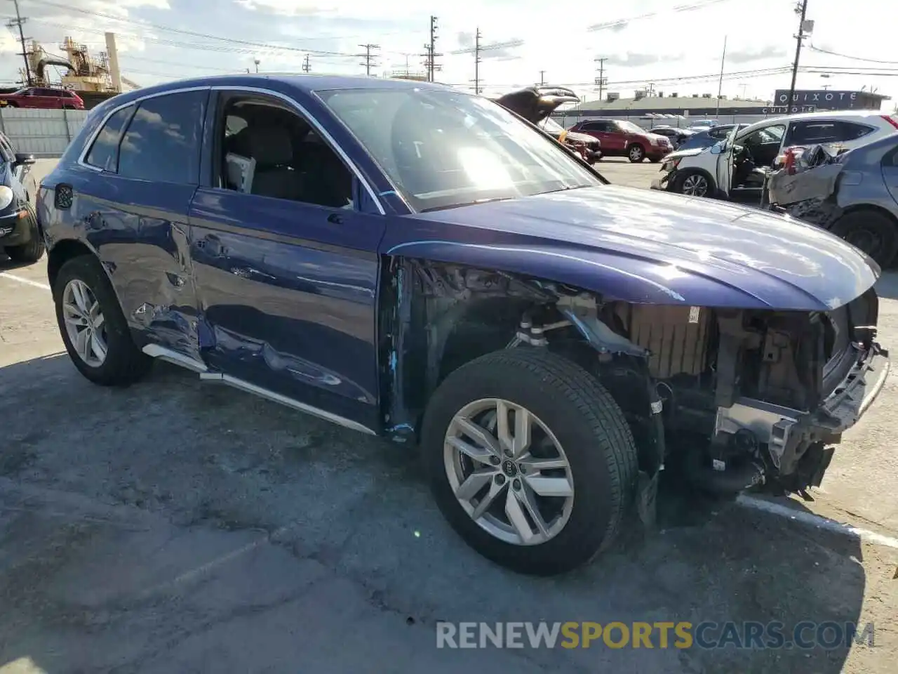 4 Photograph of a damaged car WA1GAAFY5N2004548 AUDI Q5 2022