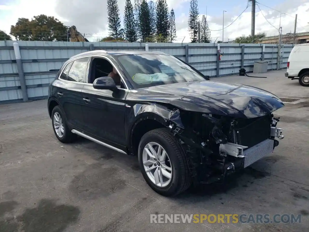 1 Photograph of a damaged car WA1GAAFY5N2016960 AUDI Q5 2022