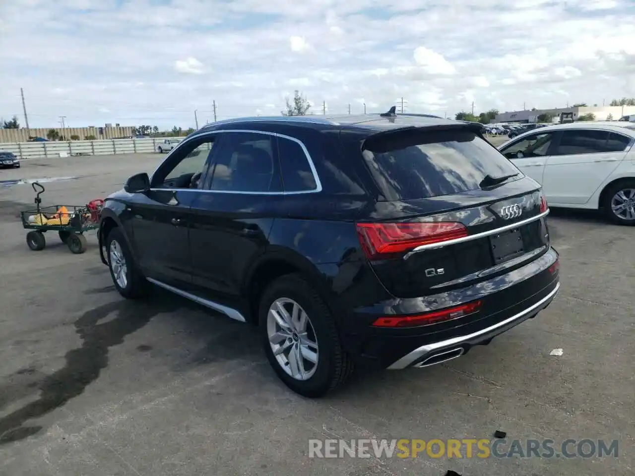 3 Photograph of a damaged car WA1GAAFY5N2016960 AUDI Q5 2022