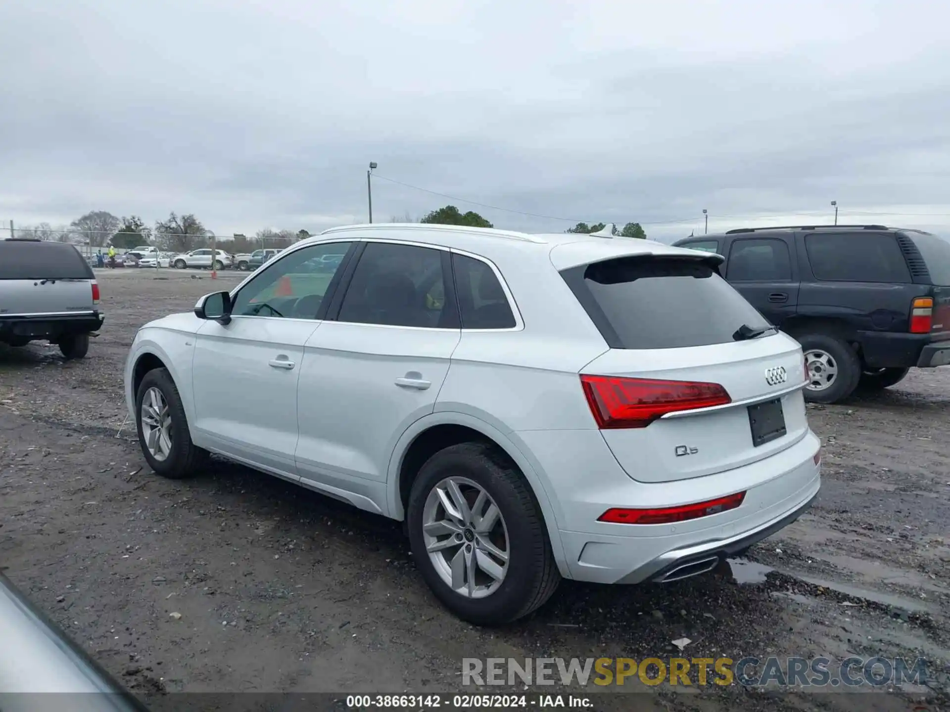 3 Фотография поврежденного автомобиля WA1GAAFY5N2056259 AUDI Q5 2022