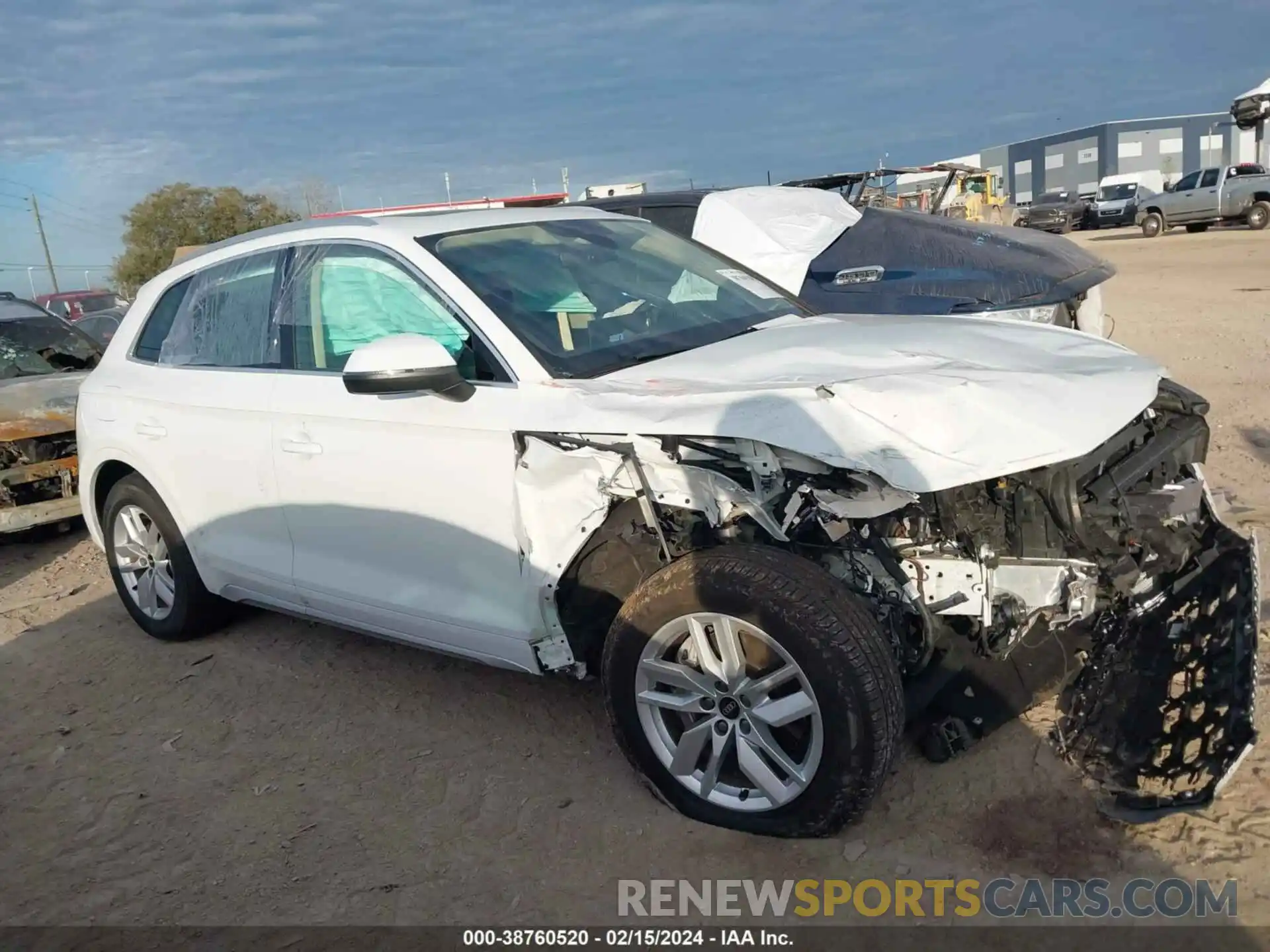 13 Photograph of a damaged car WA1GAAFY5N2086846 AUDI Q5 2022