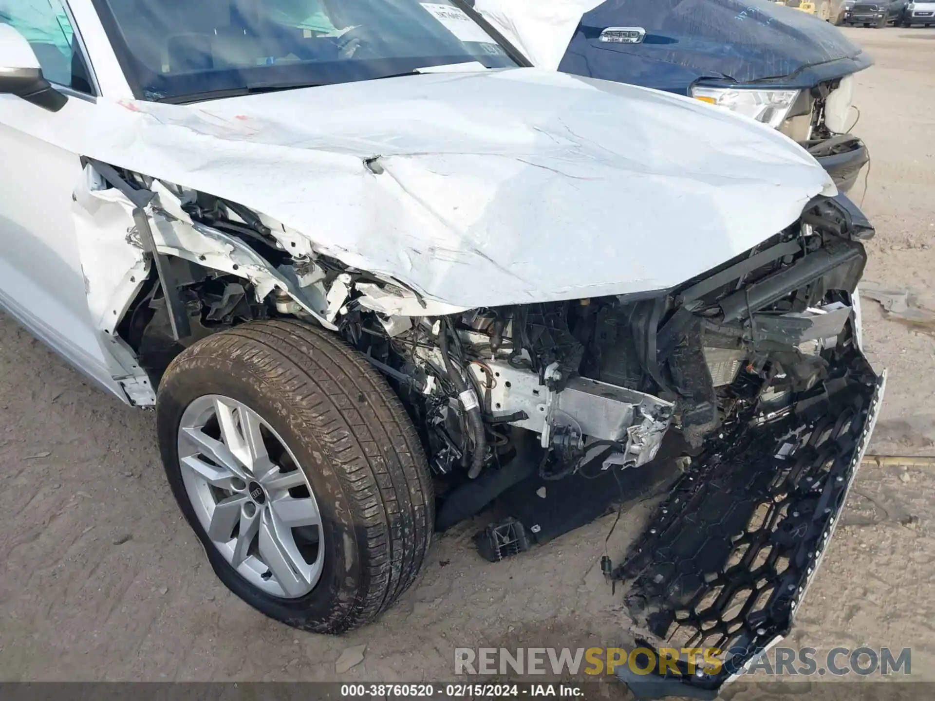 6 Photograph of a damaged car WA1GAAFY5N2086846 AUDI Q5 2022